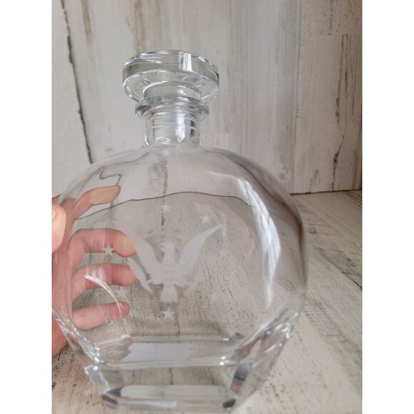 Whiskey flask white house American eagle Williamsburg glassware collection - Picture 3 of 9